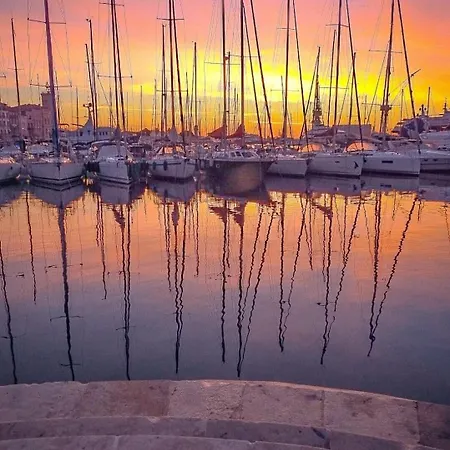 Ali Avec Piscine Et Jacuzzi A450m Du La Mer! * La Ciotat