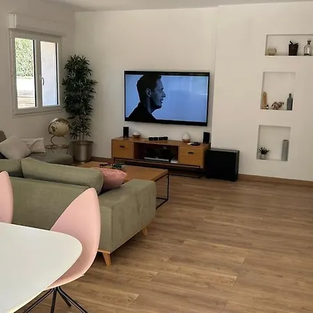 Ali Avec Piscine Et Jacuzzi A450m Du La Mer! La Ciotat