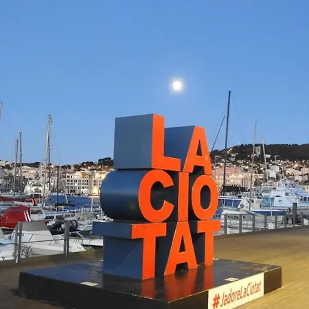 Ali Avec Piscine Et Jacuzzi A450m Du La Mer! Dom wakacyjny La Ciotat