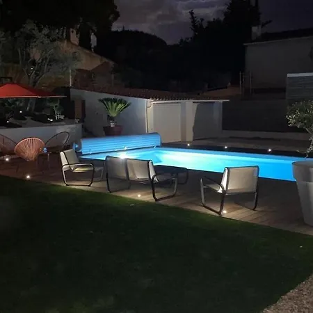 Ali Avec Piscine&jacuzzi A800m Du La 3chambres 2sdb *